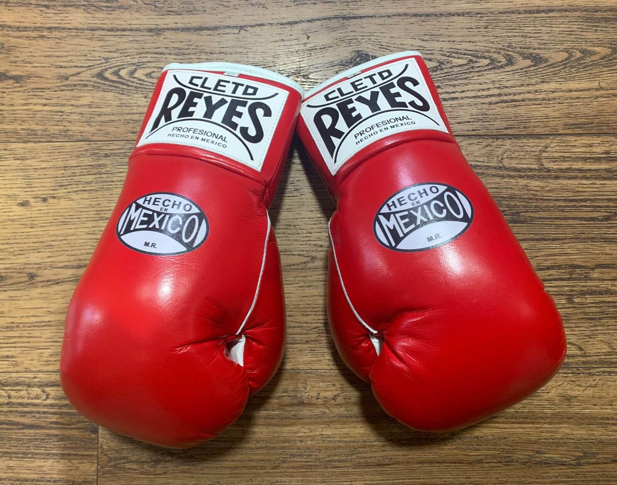 CLETO REYES 90 S VINTAGE PROFESSIONAL BOXING GLOVES